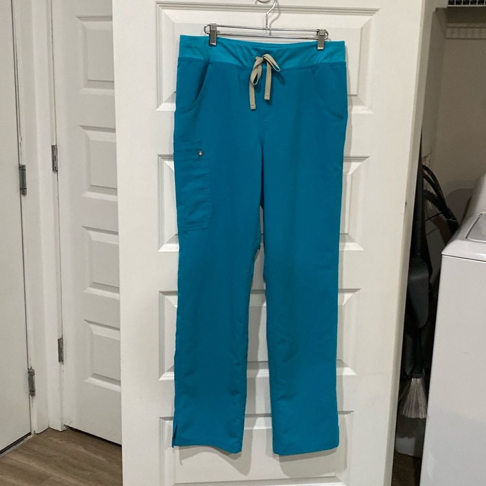 Figs Kade Cargo Scrub Pants